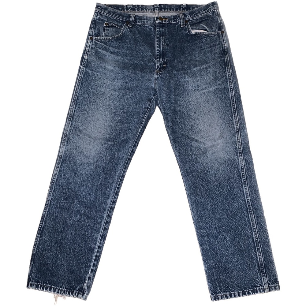 Men’s Premium Quality Wrangler 38x30! Relaxed fit! Great Condition!